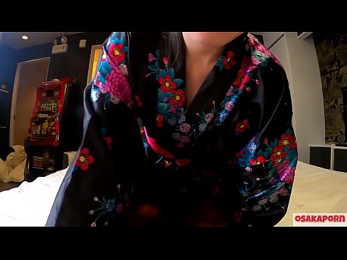 ❤️ A una jove cosplay li encanta el sexe fins a l'orgasme amb un squirt en una geneta i una mamada. Noia asiàtica de cony pelut i belles tetes amb vestit tradicional japonès en un vídeo amateur que mostra la masturbació amb joguines de merda. Sakura 3 OSAKAPORN. ❤️❌ Només porno a nosaltres ❌️