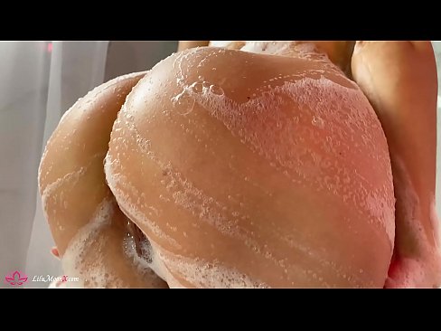 ❤️ La morena es masturba el cony amb un vibrador fins a un orgasme intens a la dutxa ❤️❌ Només porno a nosaltres ❌️